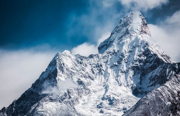 10 Marvelous Photos of Ama Dablam – Ace the Himalaya
