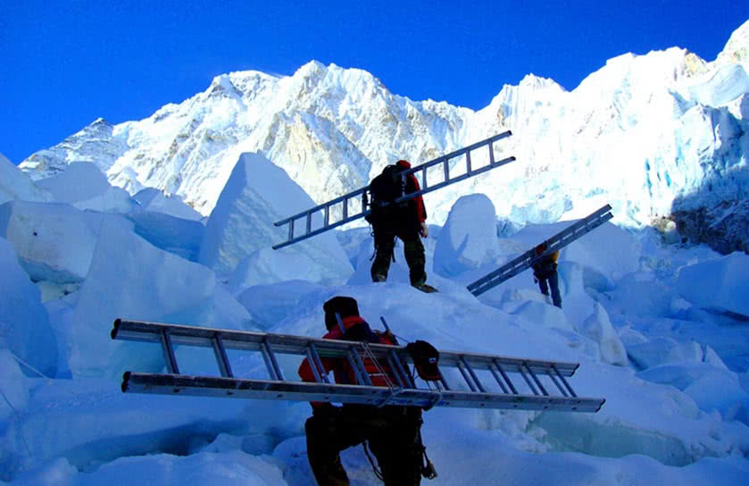 Ice fall Doctors; The Heroes of the Mountains