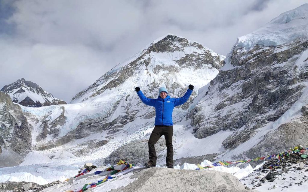 How Difficult is Everest Base Camp Trek? 1 Difficult climb but rewarding