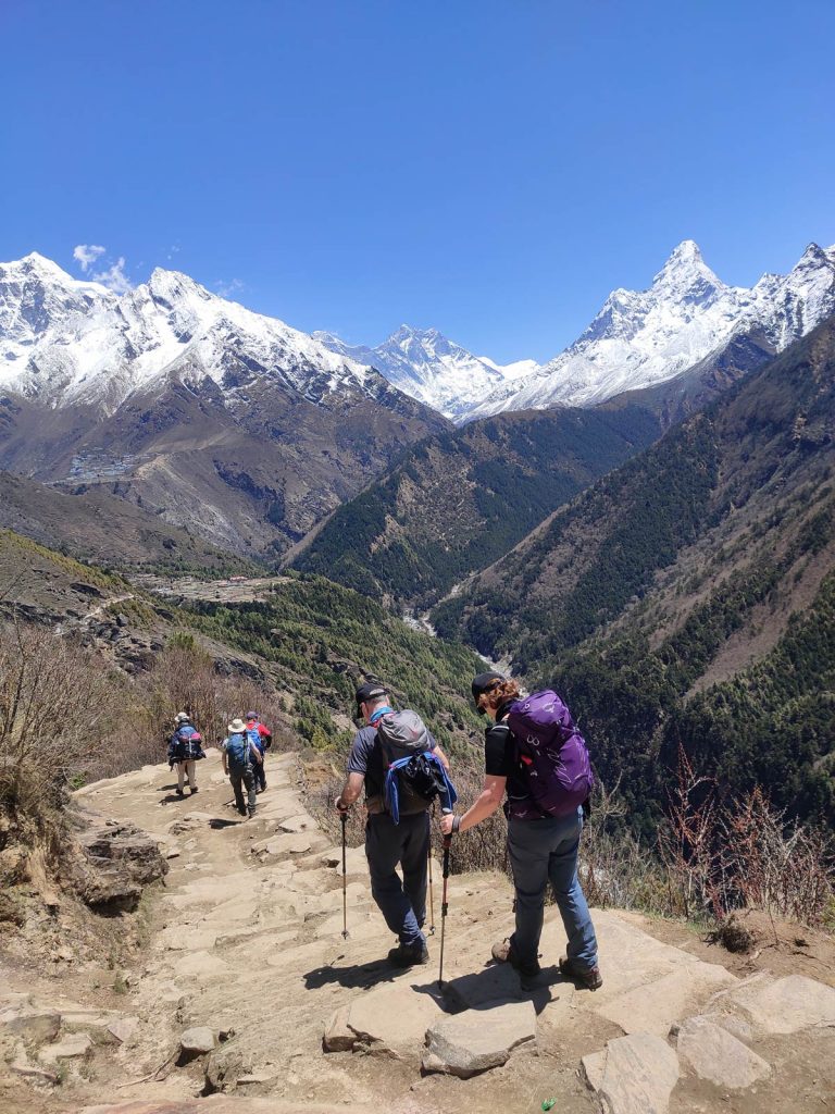 Trekkers on their way to Tengboche from Namche