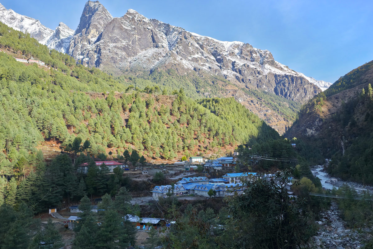 Phakding village Phakding village