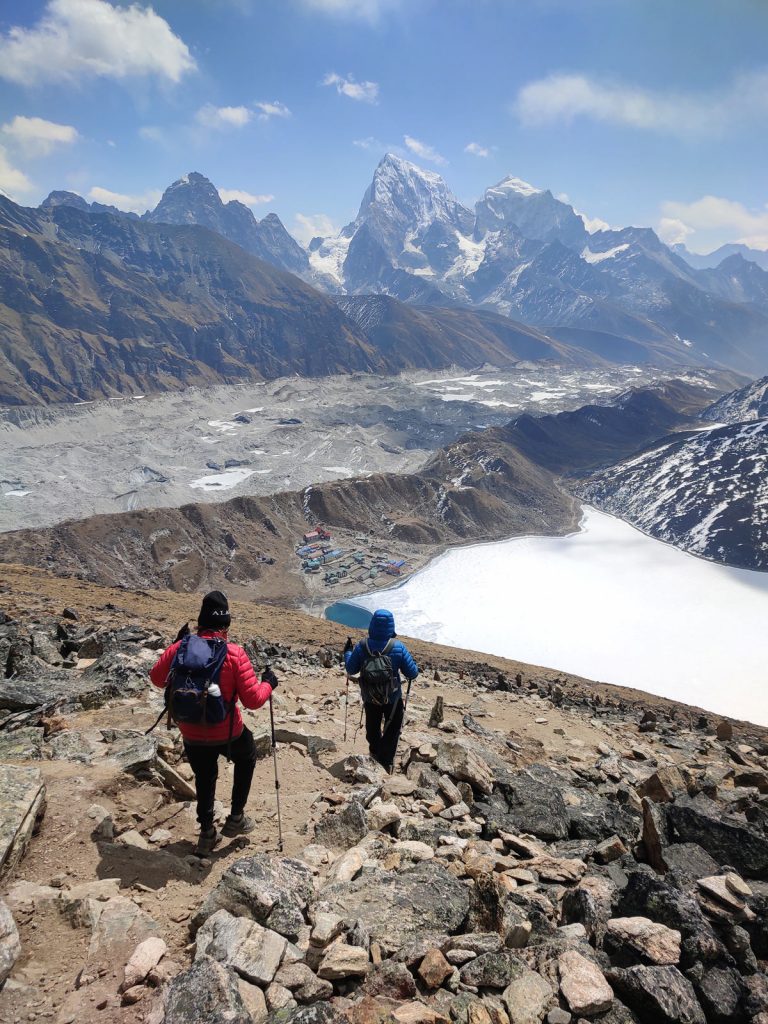 Trekkers descending down to Gokyo from Gokyo Ri