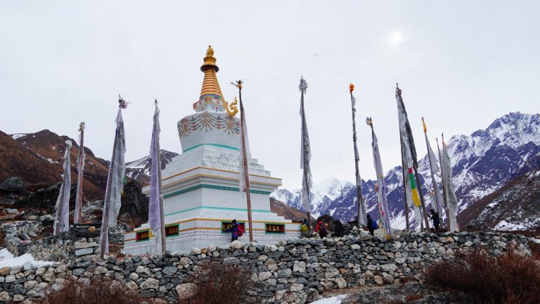 Kyanjin Gompa