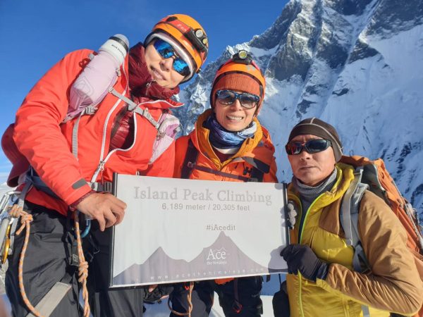 Island Peak Summit