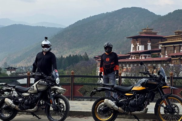 Riders arrive in Punakha Dzong