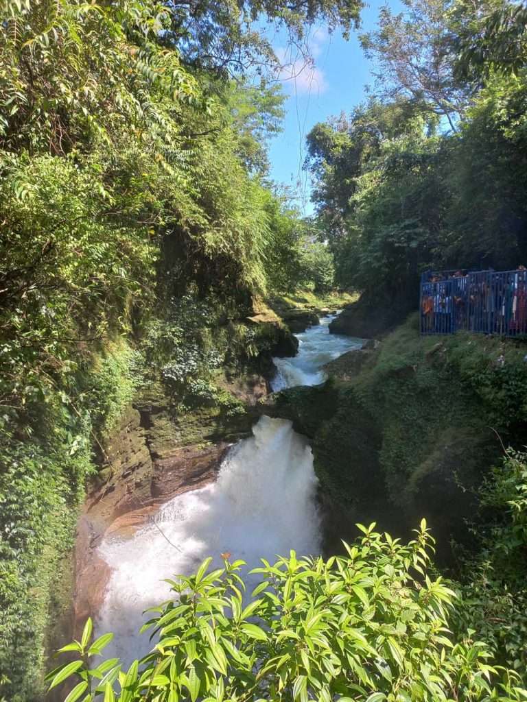 Davis Fall, Pokhara