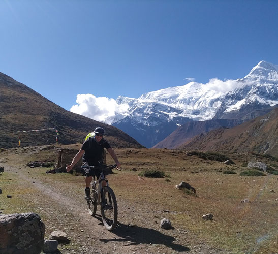 Annapurna Circuit Biking