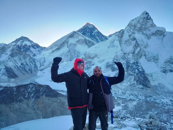 Early morning hike to Kala Patthar