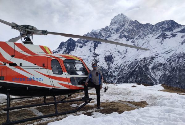 Helicopter landing at Hotel Everest view with Snowfall