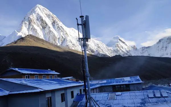 Wi-Fi and Internet Access During Everest Base Camp Trek Wi-Fi and Internet Access During Everest Base Camp Trek