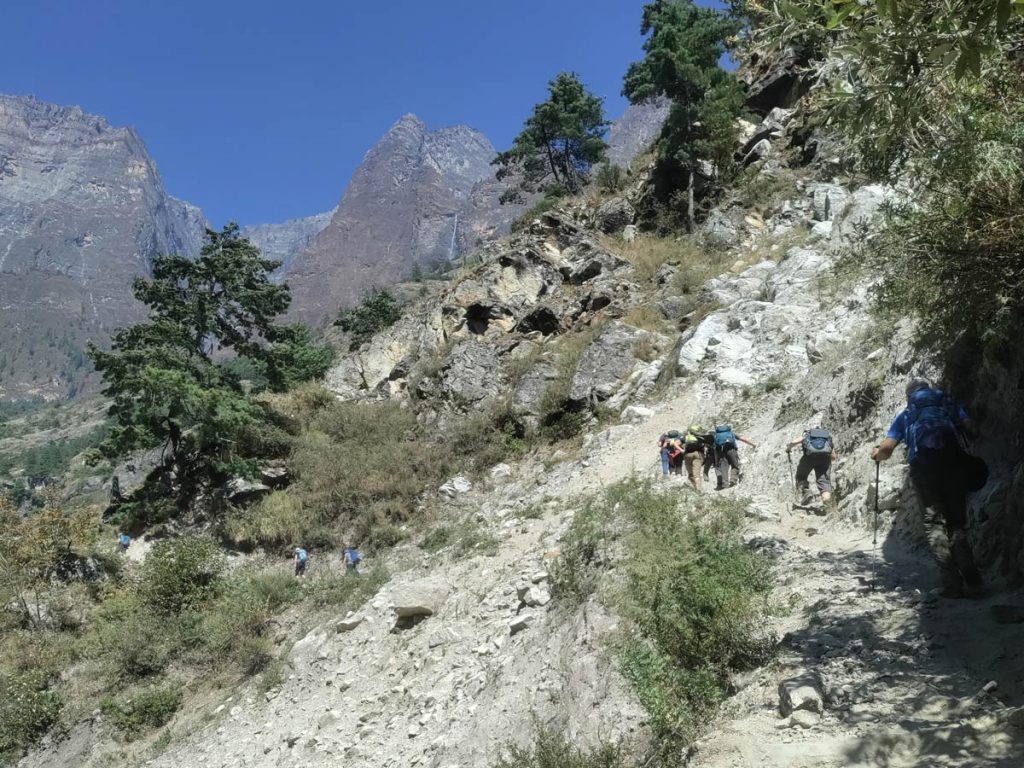 Challenging trails on Manaslu Circuit Trek