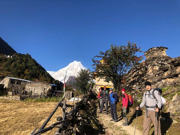 Manaslu Circuit Trek VS Annapurna Circuit Trek