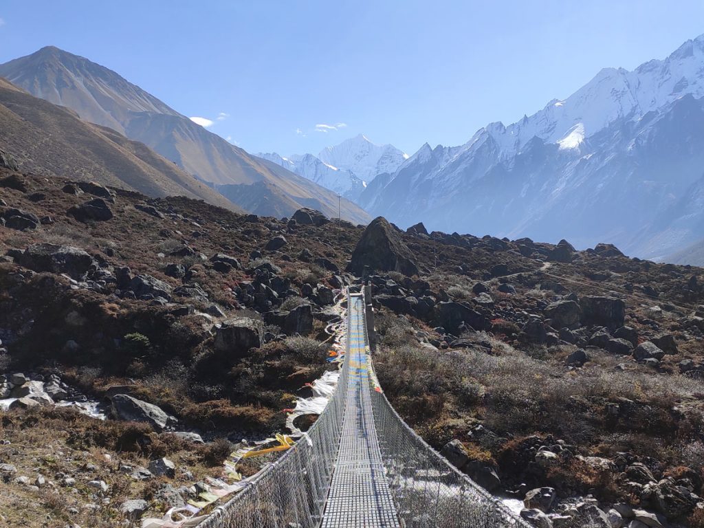 Suspension bridge on the way to Kyanjing Gompa