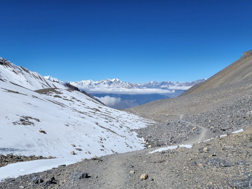 Trail between Thorongla Pass and Muktinath