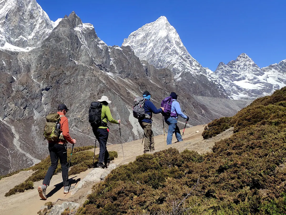 Trekkers on their way to Lobuche from Dingboche