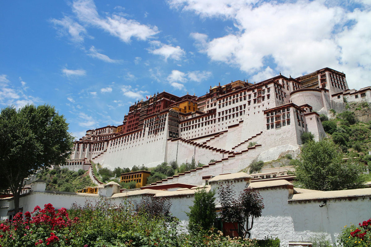 10 Reasons to Travel Tibet