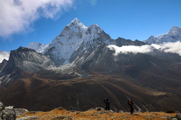 Acclimatization hike with breathtaking views of Mount Ama Dablam on the Everest Base Camp trail