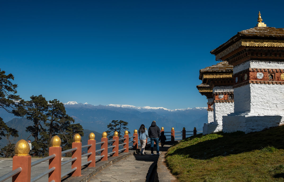 When is the Best Time to Visit Bhutan? 1 Mountain view from Dochula Pass in Autumn