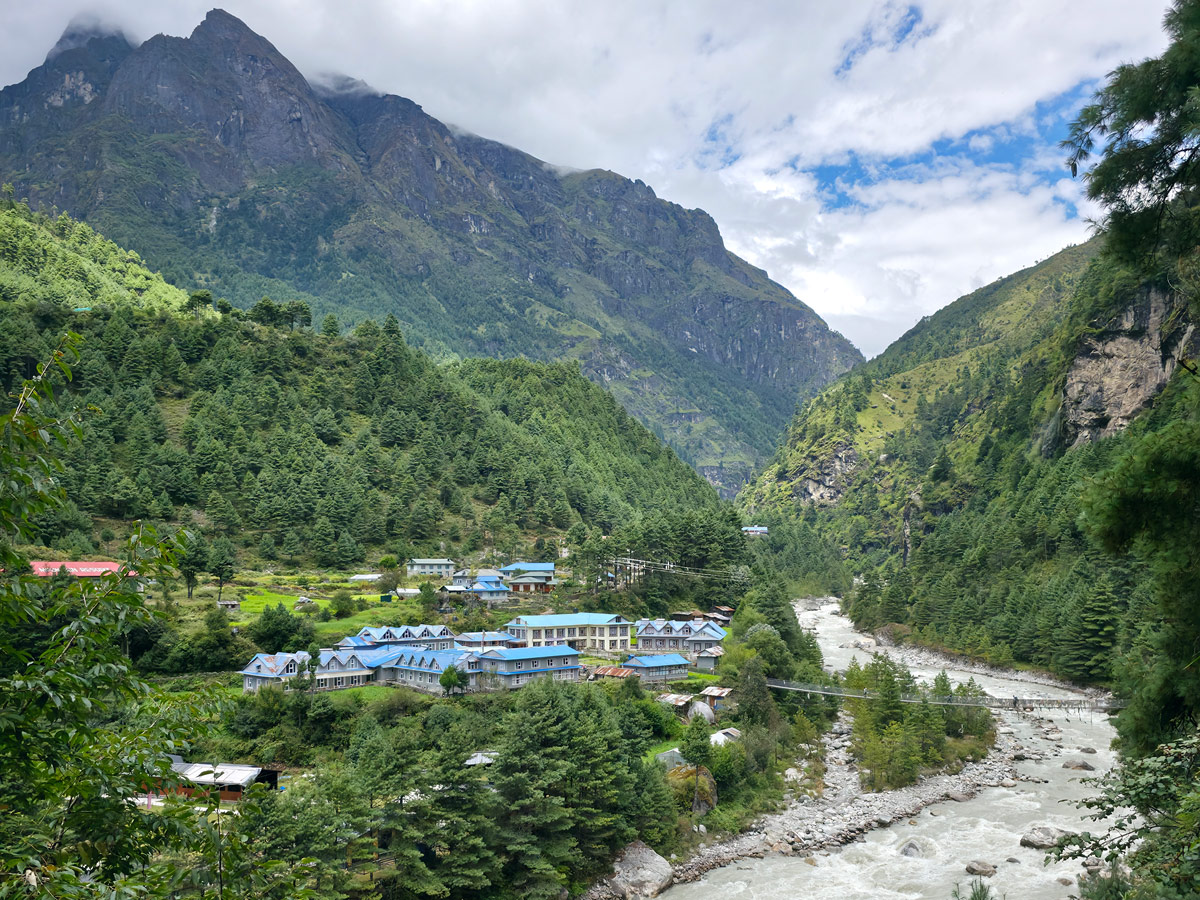 Everest Base Camp Trek Distance Guide: How Far You Walk Each Day 3 Phakding village on the bank of Dudh Koshi river