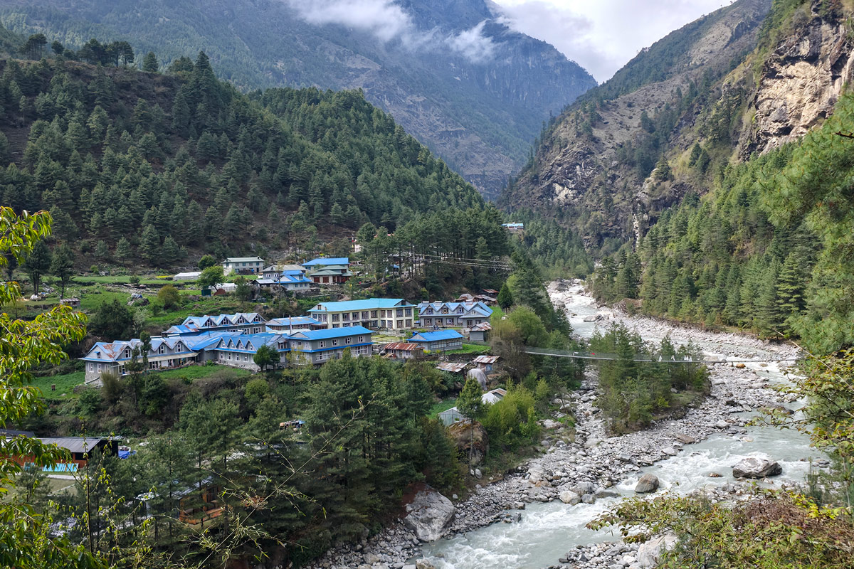 Riverside guesthouses in the charming Phakding village Riverside guesthouses in the charming Phakding village