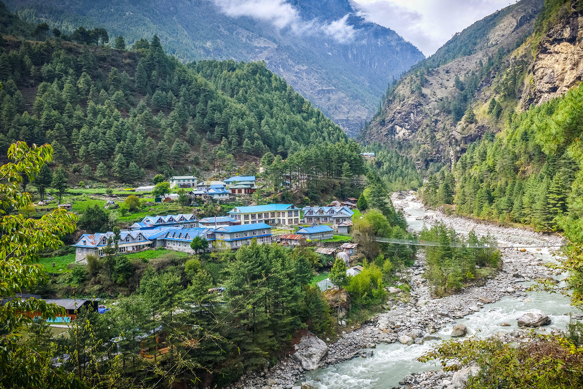 Phakding Village: Your First Stop on the Everest Base Camp Trek Phakding Village: Your First Stop on the Everest Base Camp Trek