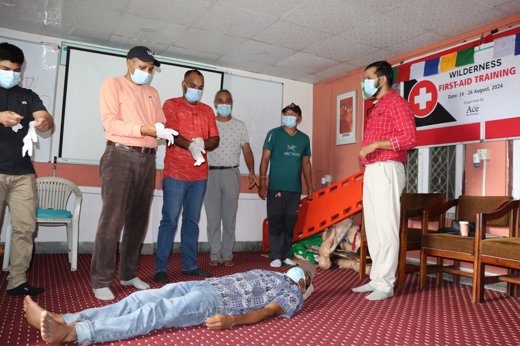 Wilderness First Aid Training at Ace the Himalaya 10 Medical Rescue Technique during Wilderness First Aid Training 2024