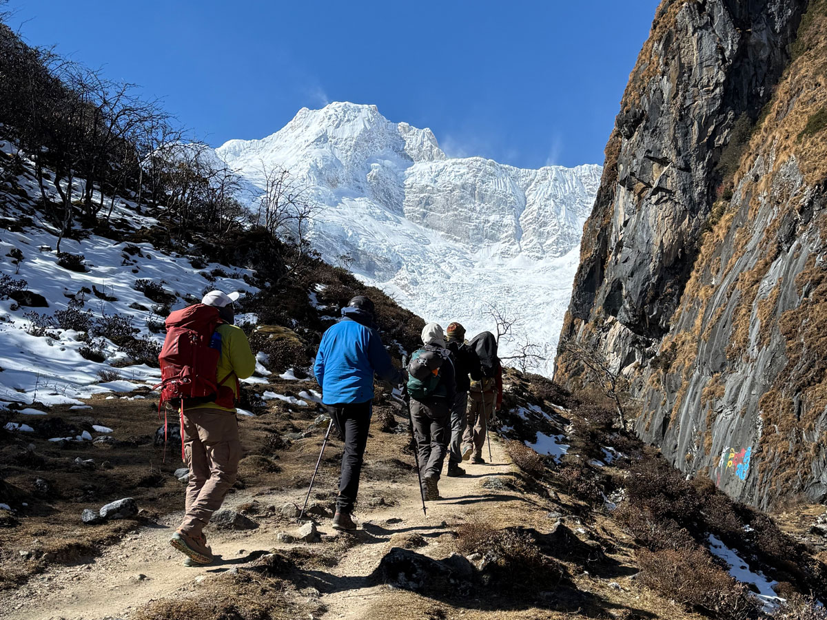 Trekkers on the way to Pungen Gompa on Manaslu Circuit